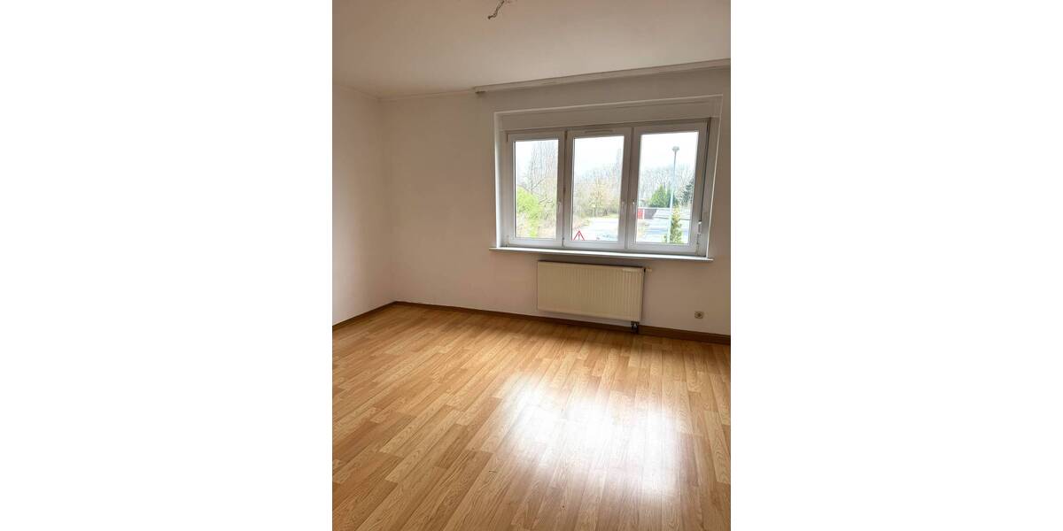 Etagenwohnung Bitterfeld-Wolfen Wolfen - 3 Zimmer, 85 m&sup2;, 500&euro; | Angebot:25736742