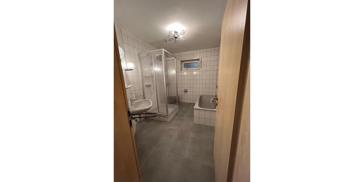 Etagenwohnung Koblenz - 1 Zimmer, 50 m&sup2;, 700&euro; | Angebot:26308568