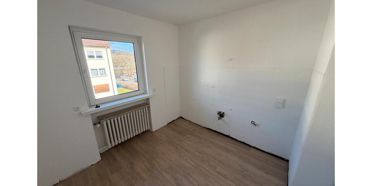 Etagenwohnung Eschwege - 3 Zimmer, 78 m&sup2;, 595&euro; | Angebot:25057989