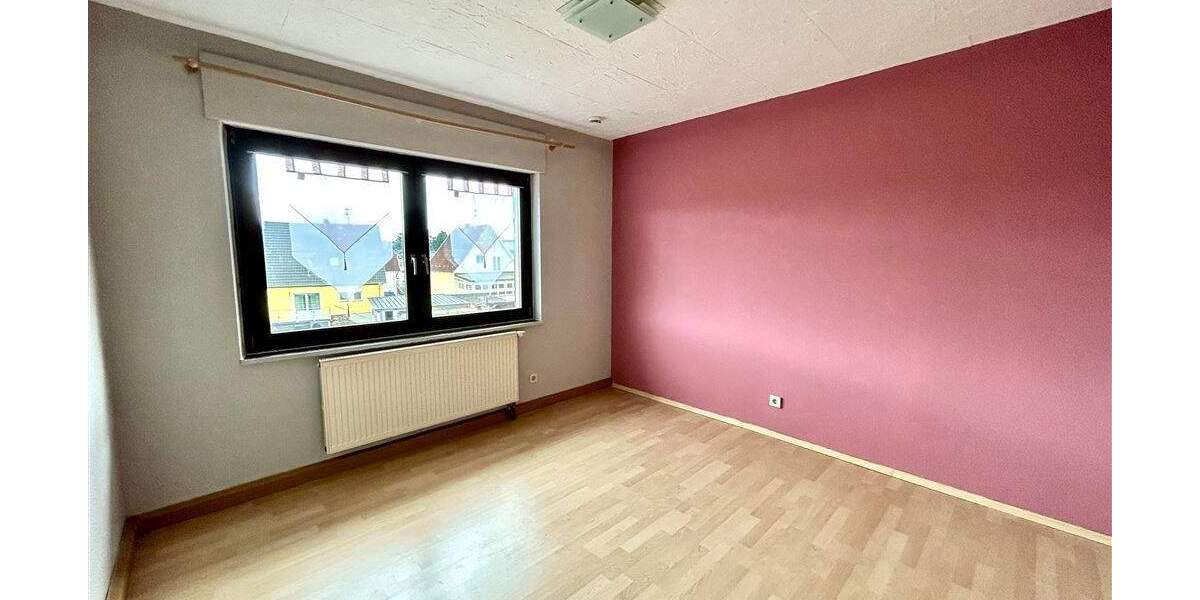 Etagenwohnung Illingen Illingen - 3 Zimmer, 85 m&sup2;, 550&euro; | Angebot:25880093