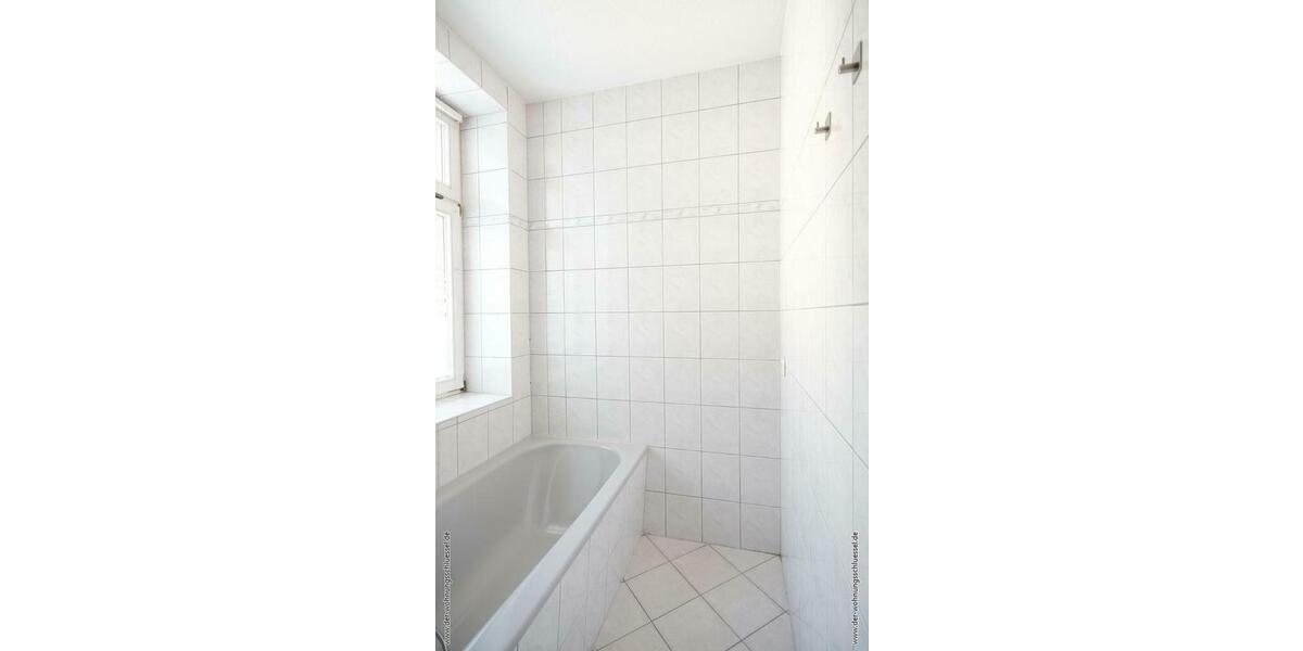 Etagenwohnung Schneeberg - 3 Zimmer, 60 m&sup2;, 360&euro; | Angebot:26442342