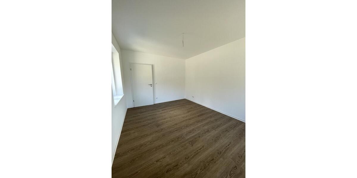 Etagenwohnung Ilmenau - 2 Zimmer, 77 m&sup2;, 735&euro; | Angebot:26007144