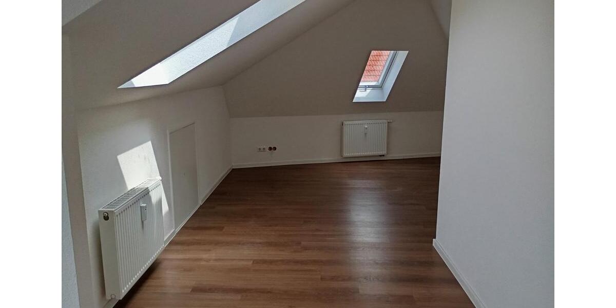 Dachgeschoßwohnung Tuttlingen - 3 Zimmer, 72 m&sup2;, 800&euro; | Angebot:21871380