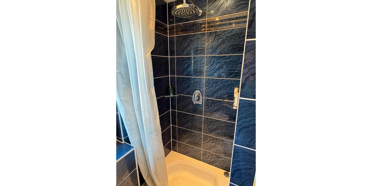 Etagenwohnung Hohenroth - 2 Zimmer, 70 m&sup2;, 1.300&euro; | Angebot:25784360