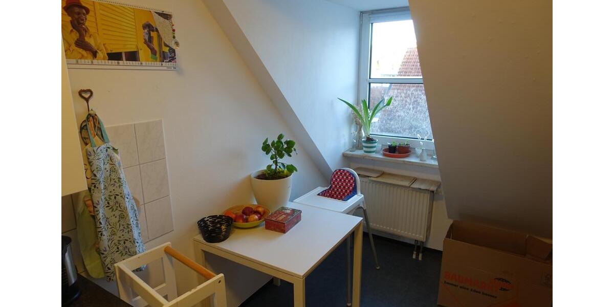 Dachgeschoßwohnung Bubenreuth - 3 Zimmer, 83 m&sup2;, 1.090&euro; | Angebot:25982195