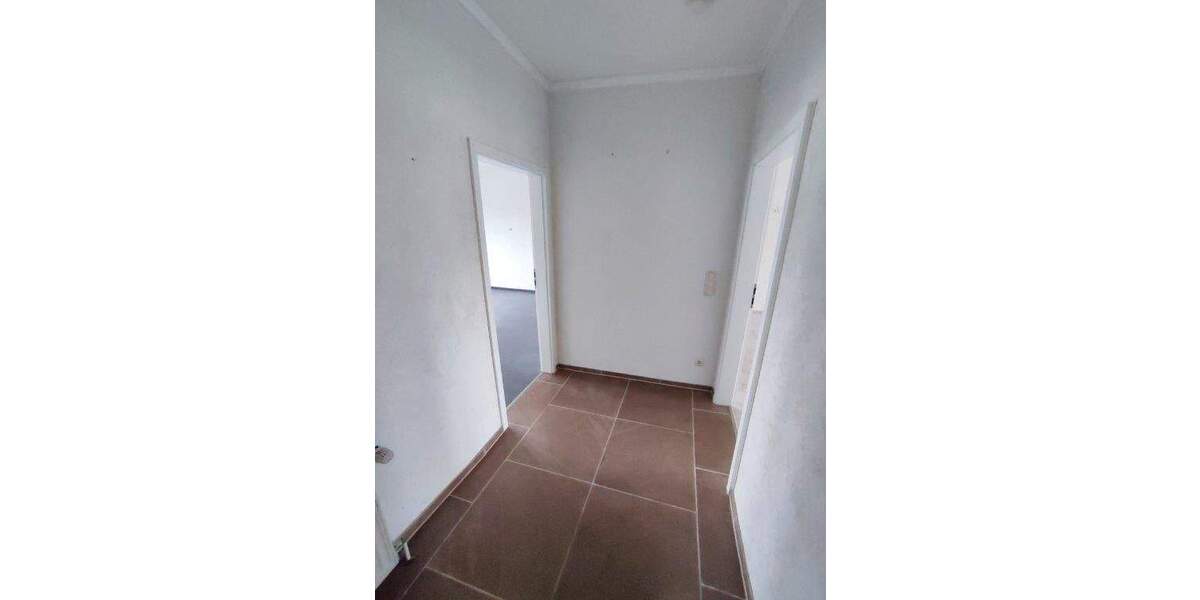 Etagenwohnung Schwerin Weststadt - 3 Zimmer, 103 m&sup2;, 900&euro; | Angebot:24609574