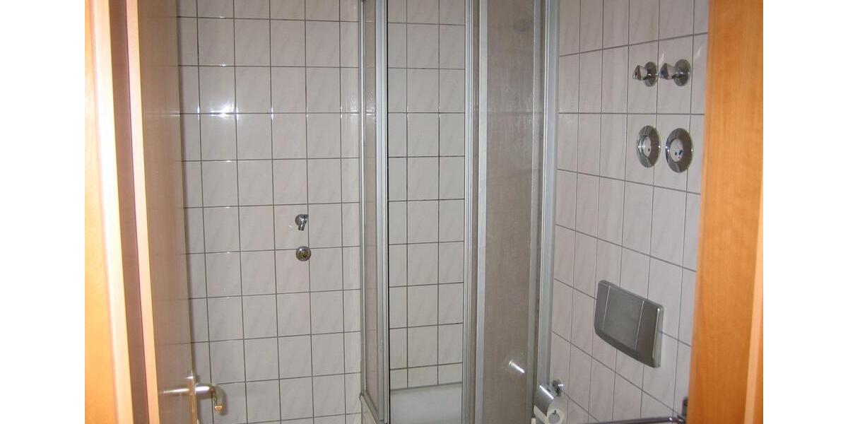 Dachgeschoßwohnung Naunhof - 1 Zimmer, 33 m&sup2;, 299&euro; | Angebot:27552777