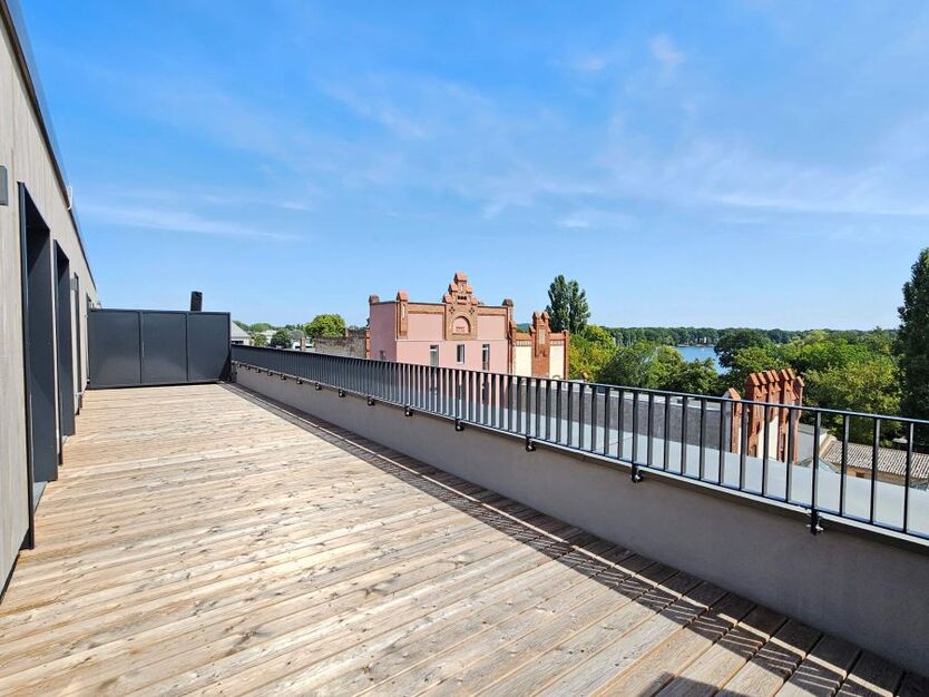 Penthouse im Erstbezug I Wasserblick I 50m² Dachterrasse