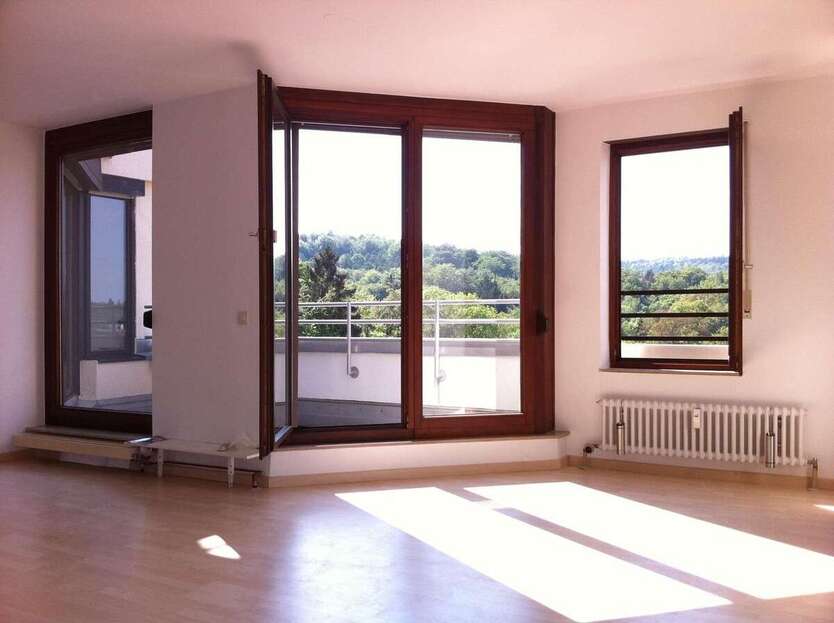 Wohnung zum Mieten in Stuttgart 1.200 € 94 m² 2 zimmer