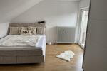 Sehr schöne Dachgeschosswohnung mit großem Balkon 2 zimmer