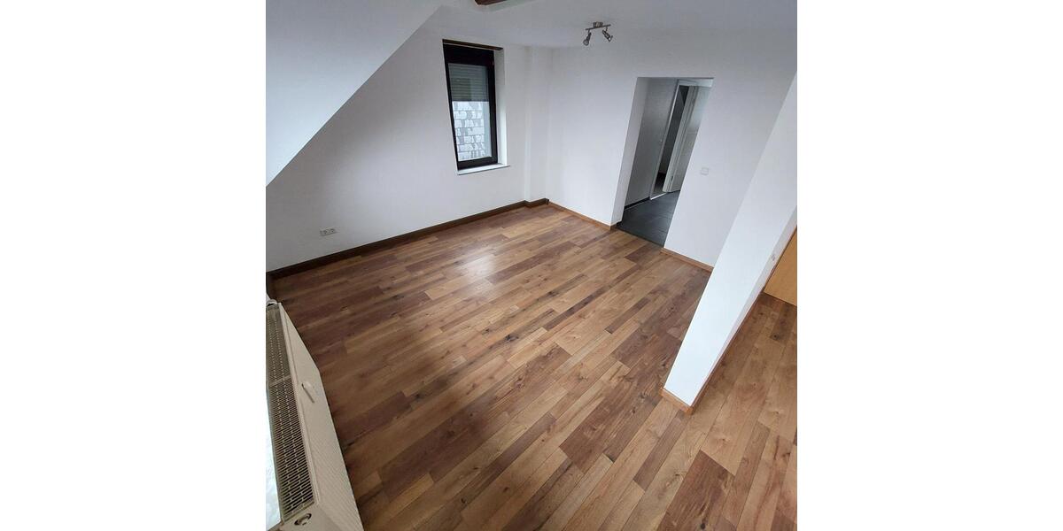 Dachgeschoßwohnung Saarbrücken West - 2 Zimmer, 55 m&sup2;, 430&euro; | Angebot:24786336