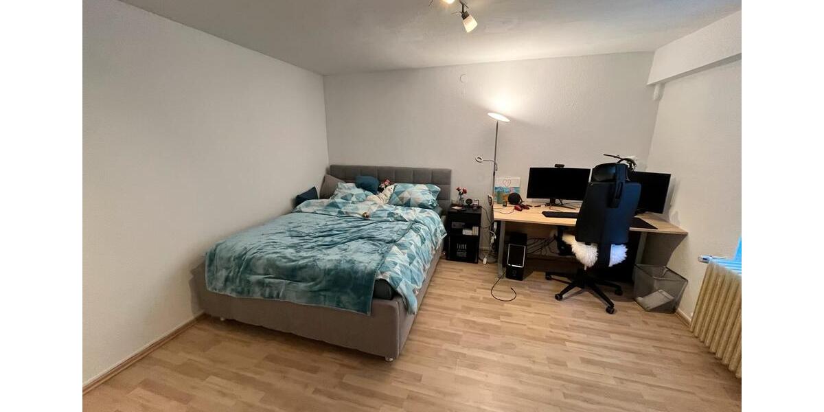 Erdgeschoßwohnung Marburg - 16 Zimmer, 100 m&sup2;, 480&euro; | Angebot:25213159