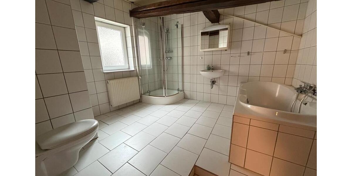 Etagenwohnung Fritzlar - 1 Zimmer, 85 m&sup2;, 550&euro; | Angebot:26042008