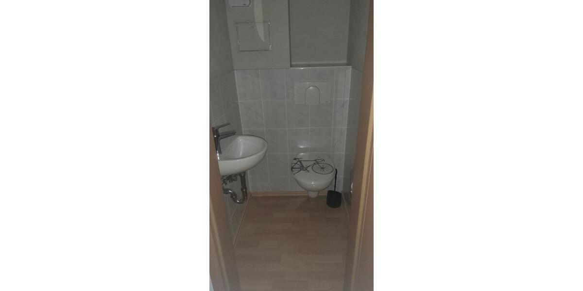 Dachgeschoßwohnung Oelsnitz (Vogtland) - 3 Zimmer, 52 m&sup2;, 240&euro; | Angebot:26109382