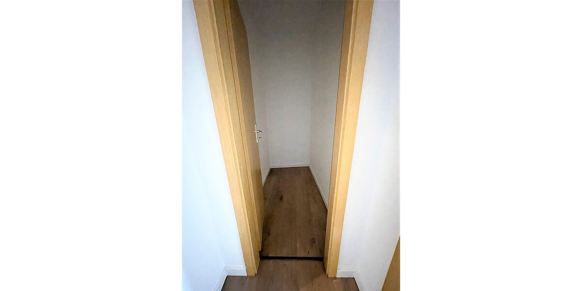 im Stadtzentrum v9n Einsenach helle 3-Raumwohnung mit Fahrstuhl 85 qm - 3- Eisenach | Angebot:27265992