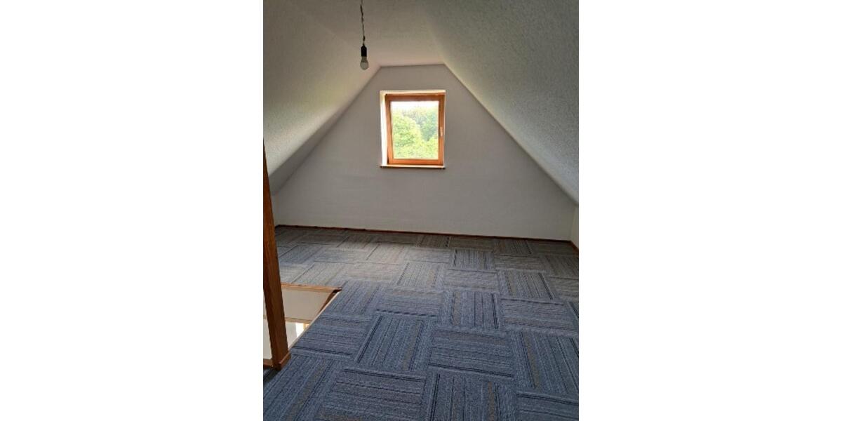 Dachgeschoßwohnung Hamweddel - 1 Zimmer, 45 m&sup2;, 500&euro; | Angebot:25353776