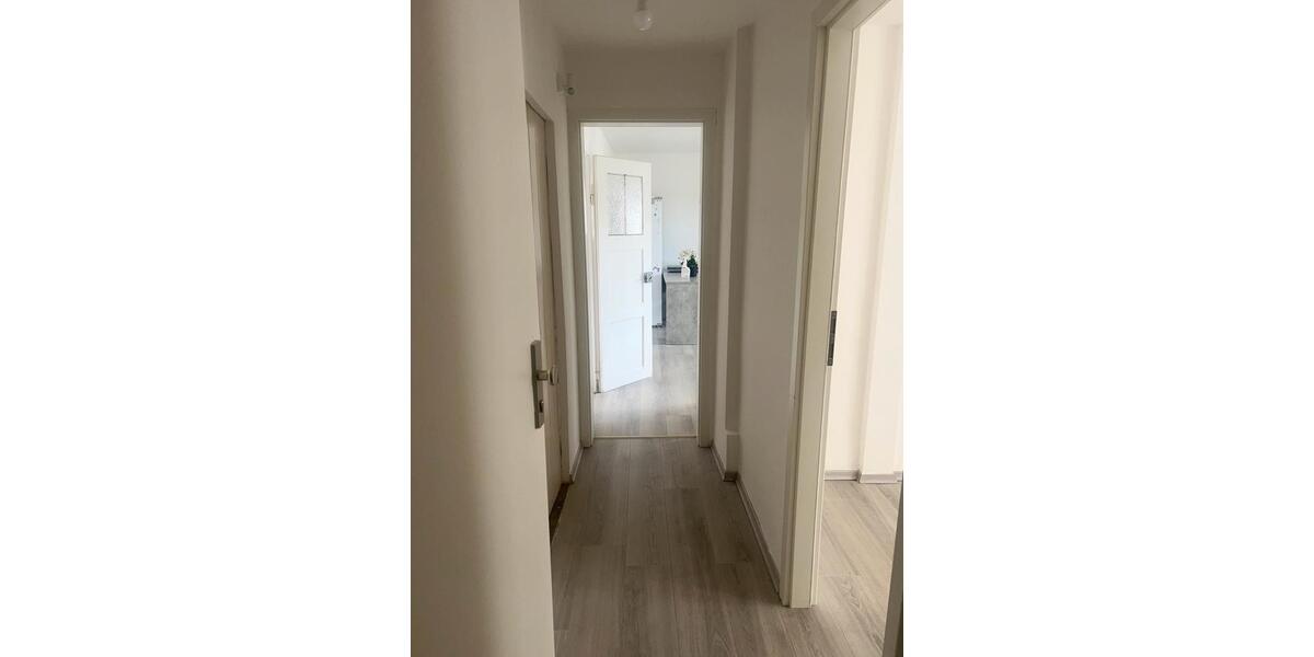Dachgeschoßwohnung Frankfurt am Main Unterliederbach - 2 Zimmer, 60 m&sup2;, 1.125&euro; | Angebot:24838359
