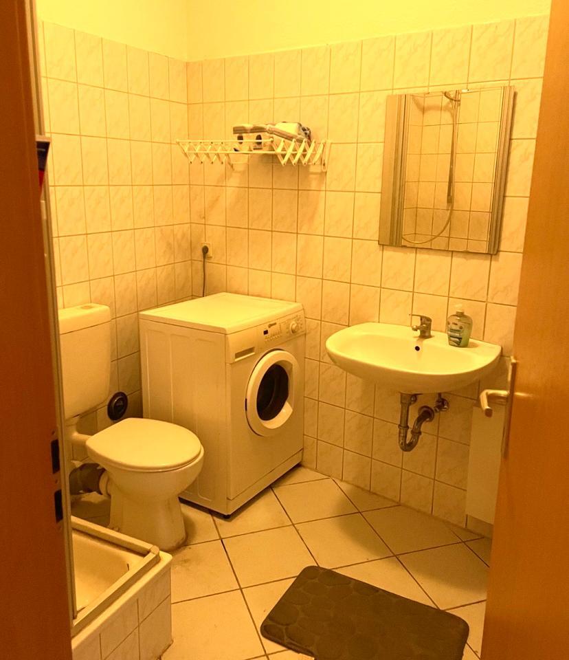 WG Wohnung ein Zimmer 14m2 zu Vermieten
