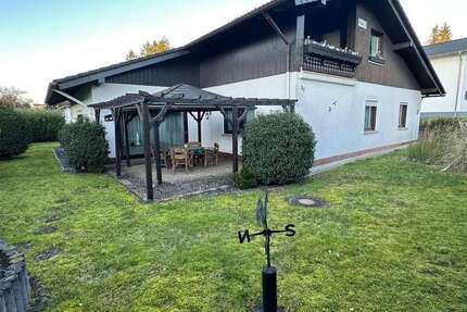 Haus Solms - 6 Zimmer, 196 m&sup2;, 1.200&euro; | Angebot:25429542