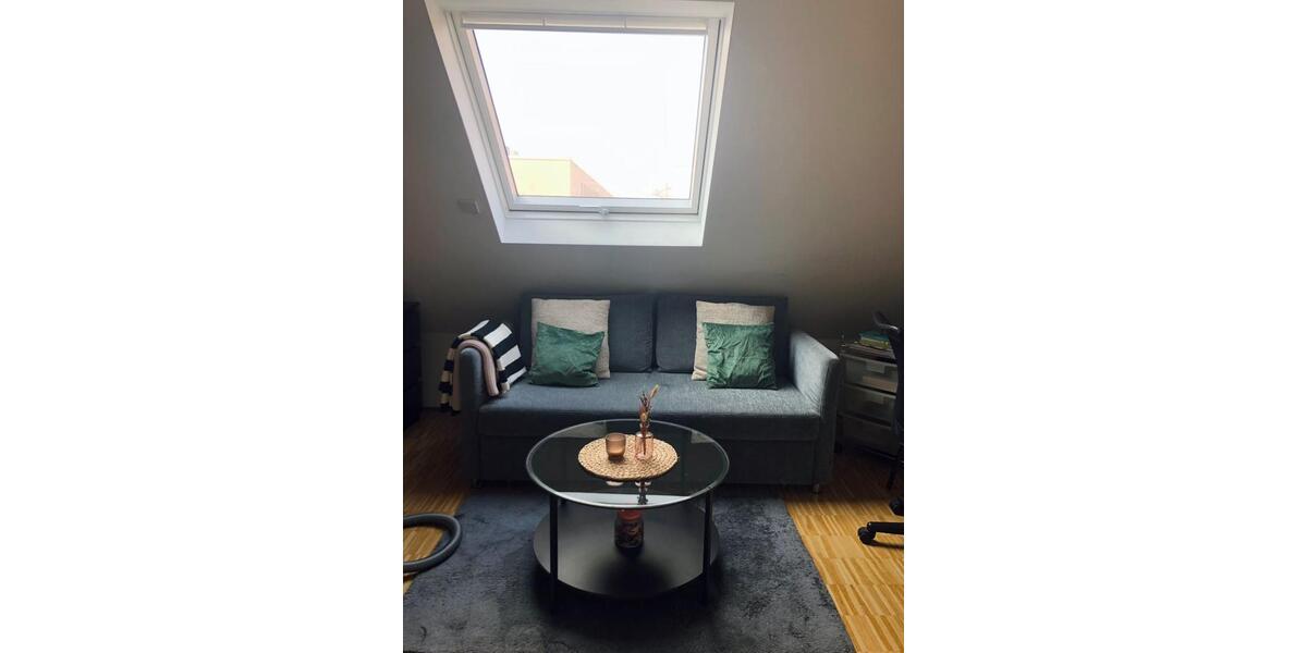 Dachgeschoßwohnung Kaiserslautern Betzenberg - 4 Zimmer, 68 m&sup2;, 600&euro; | Angebot:26133155