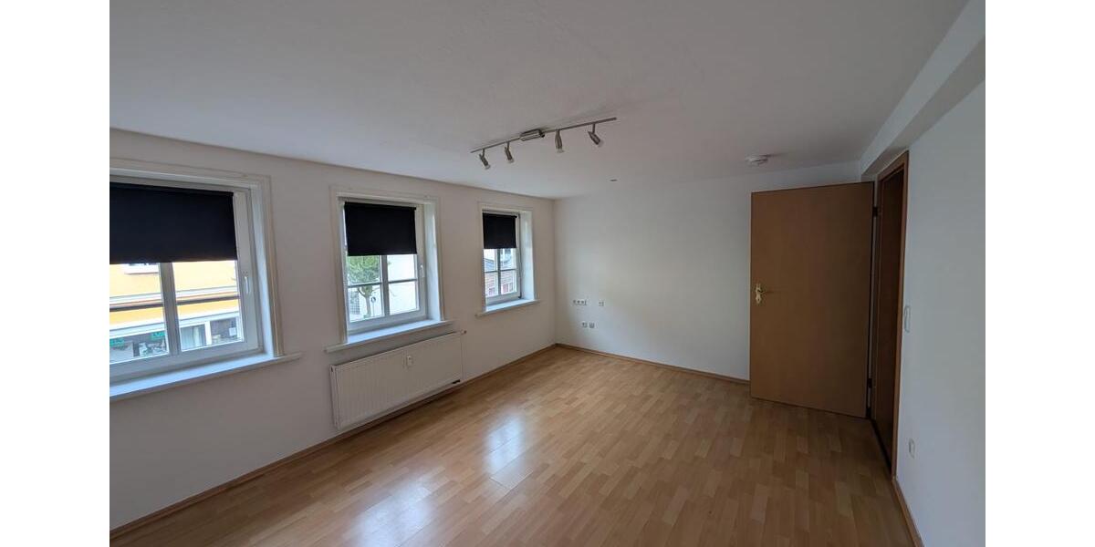 Etagenwohnung Großalmerode - 2 Zimmer, 85 m&sup2;, 1.000&euro; | Angebot:26466640
