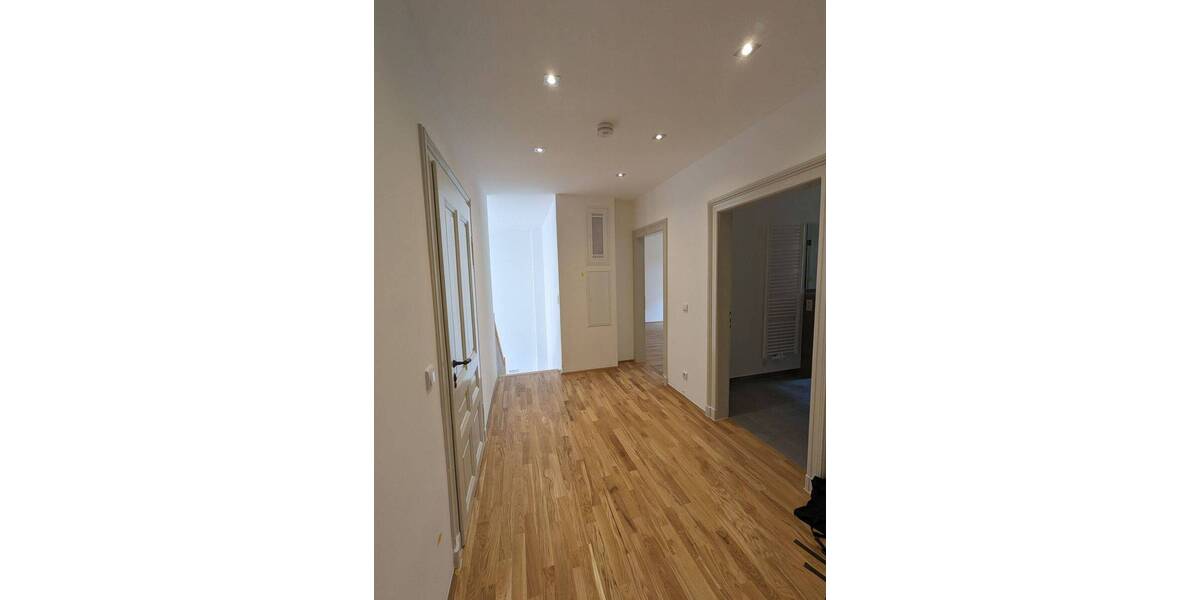 Etagenwohnung Borna - 3 Zimmer, 75 m&sup2;, 660&euro; | Angebot:26117833