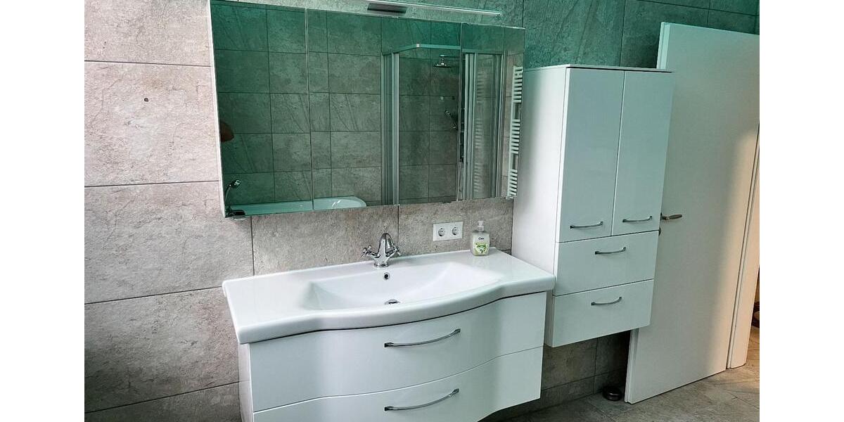 Wohnen auf Zeit Backnang - 3 Zimmer, 180 m&sup2;, 2.770&euro; | Angebot:26210791