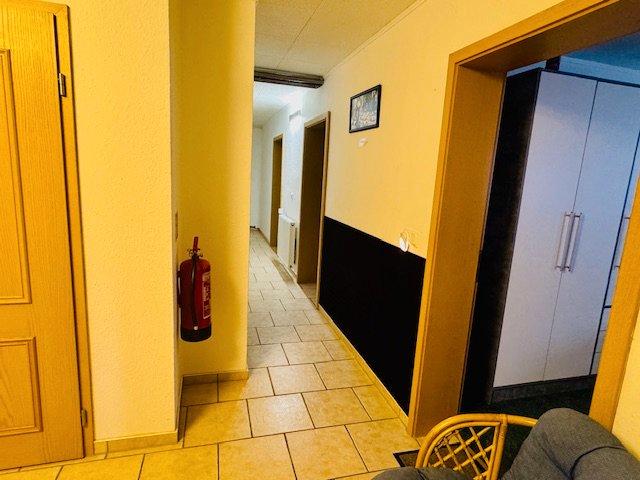 Wohnen auf Zeit Eisenhüttenstadt - 3 Zimmer, 75 m&sup2;, 18&euro; | Angebot:26366307