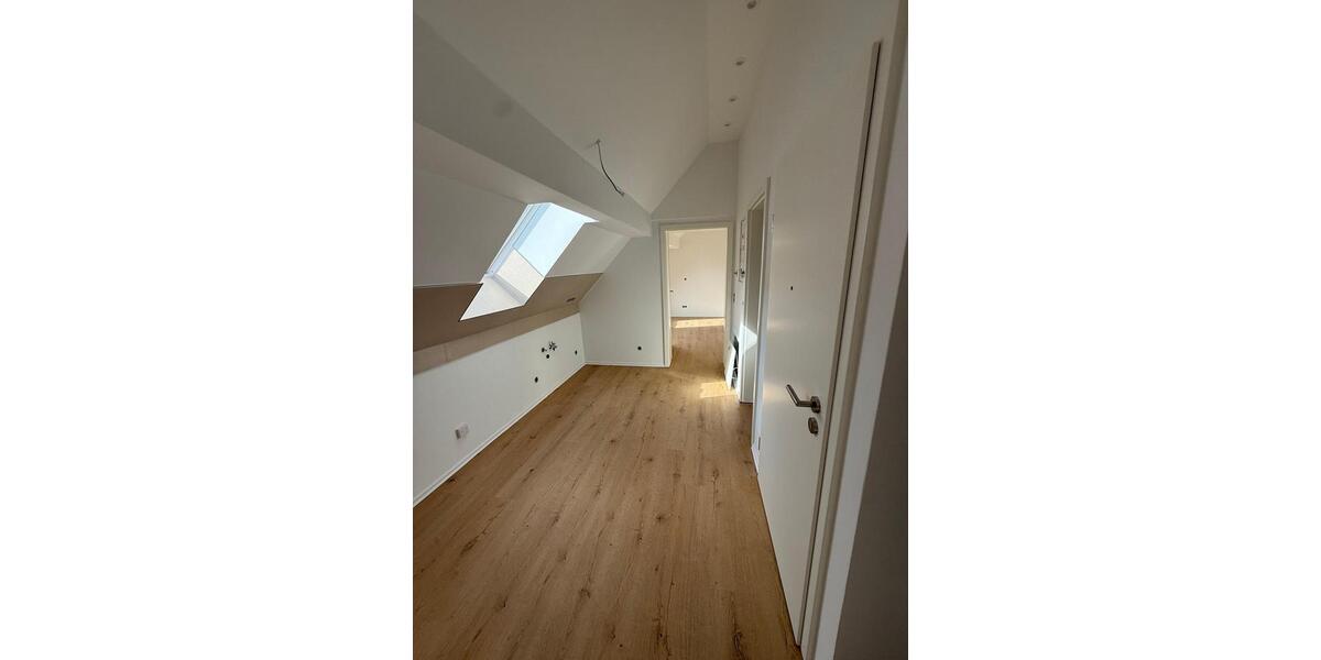 Dachgeschoßwohnung Bingen am Rhein - 2 Zimmer, 70 m&sup2;, 750&euro; | Angebot:26494545
