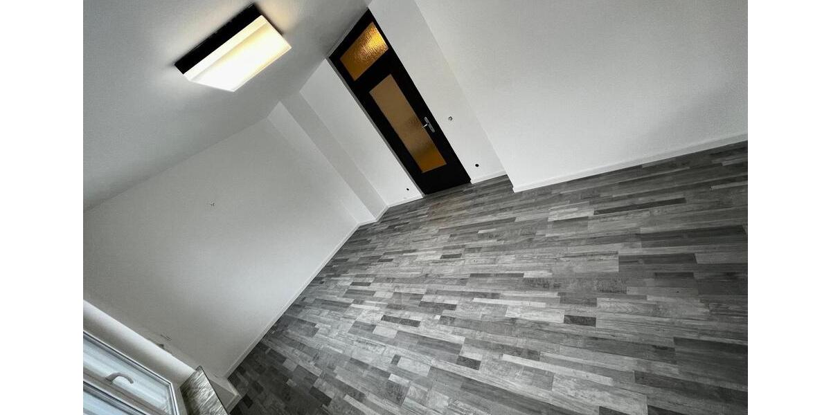 Etagenwohnung Wilnsdorf - 6.5 Zimmer, 120 m&sup2;, 1.150&euro; | Angebot:26566398