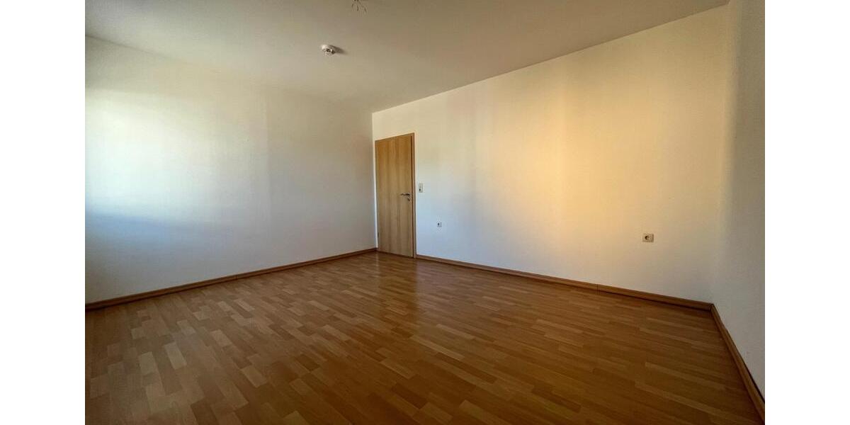 Etagenwohnung Buchloe - 3 Zimmer, 84 m&sup2;, 1.100&euro; | Angebot:26040540