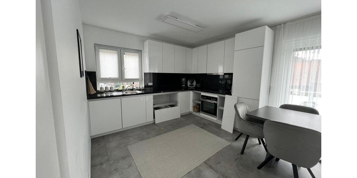 Etagenwohnung Laufach - 4 Zimmer, 110 m&sup2;, 1.575&euro; | Angebot:26337869