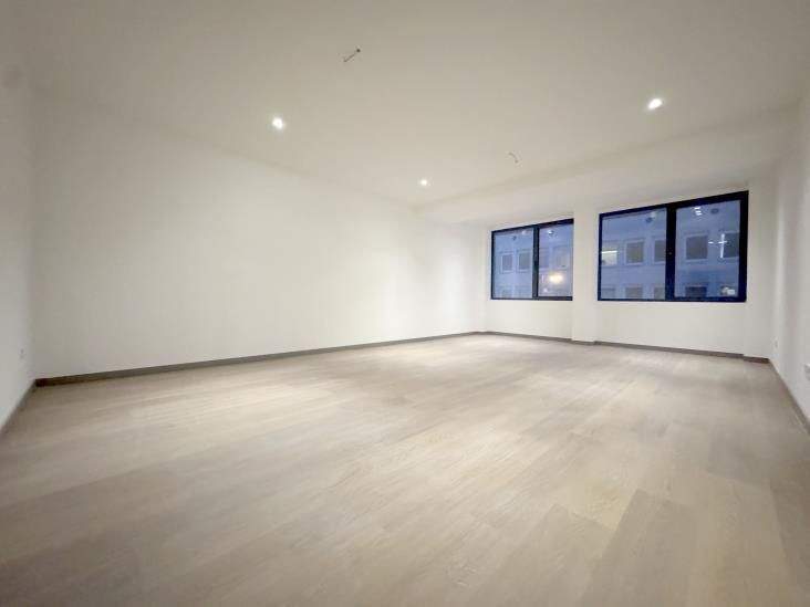 Etagenwohnung Oberhausen Altstadt-Süd - 2 Zimmer, 127 m&sup2;, 1.250&euro; | Angebot:25142156