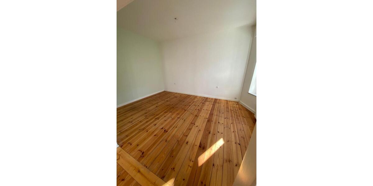Etagenwohnung Essen Stadtbezirk VI - 3 Zimmer, 82 m&sup2;, 849&euro; | Angebot:26396193