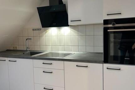 Wohnen auf Zeit Lemgo - 6 Zimmer, 120 m&sup2;, 410&euro; | Angebot:24868324