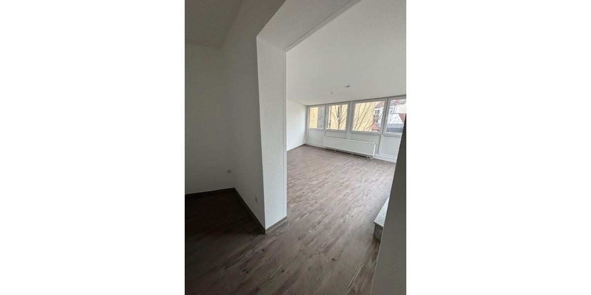 Dachgeschoßwohnung Osnabrück - 3 Zimmer, 100 m&sup2;, 1.100&euro; | Angebot:26660329