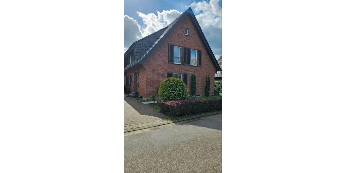 Erdgeschoßwohnung Hamminkeln - 4 Zimmer, 100 m&sup2;, 1.210&euro; | Angebot:26200582