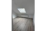 Dachgeschoßwohnung Saarbrücken West - 3 Zimmer, 70 m&sup2;, 800&euro; | Angebot:26248905