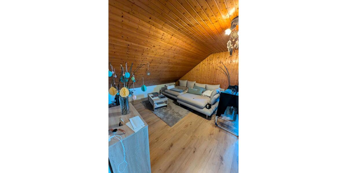 Dachgeschoßwohnung Kleinrinderfeld - 2 Zimmer, 56 m&sup2;, 690&euro; | Angebot:26050521