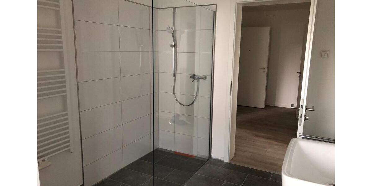 Erdgeschoßwohnung Bad Driburg - 3 Zimmer, 89 m&sup2;, 850&euro; | Angebot:25981123