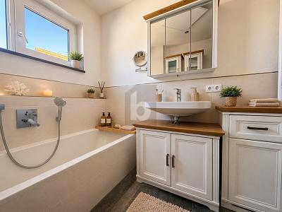 PLATZ FÜR DIE GANZE FAMILIE AB SEPTEMBER - Reihenmittelhaus Kaufering | Angebot:26762833