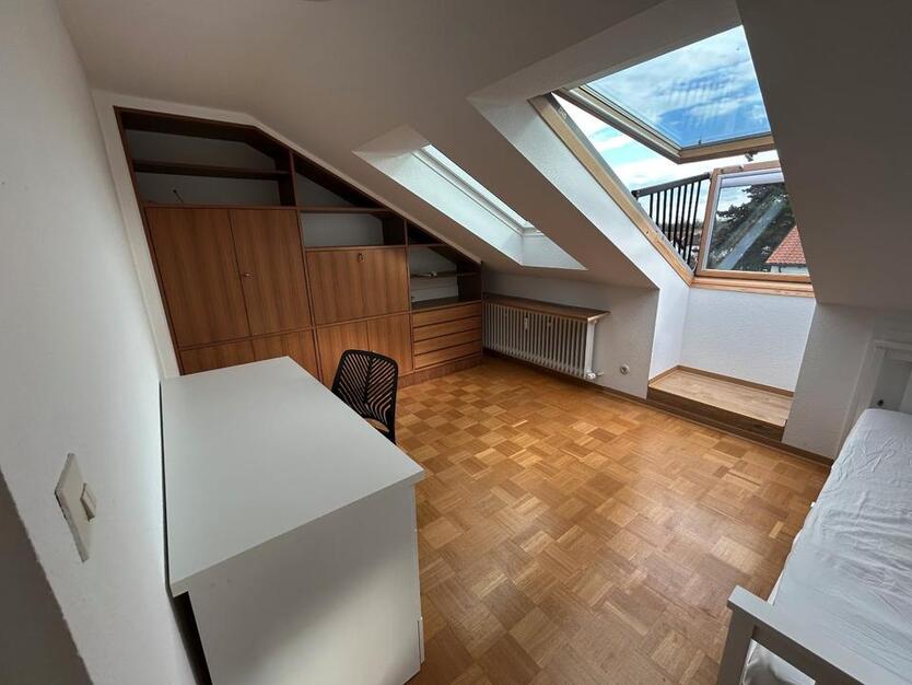Sehr schönes WG-Zimmer in 3er WG