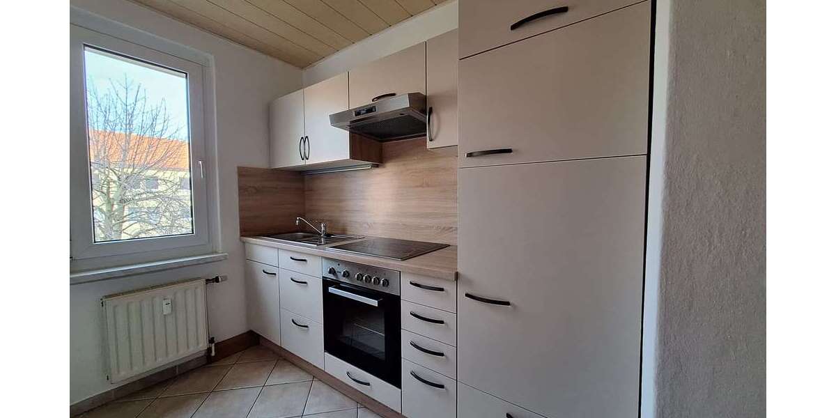 Etagenwohnung Kamenz - 3 Zimmer, 57 m&sup2;, 420&euro; | Angebot:27104402