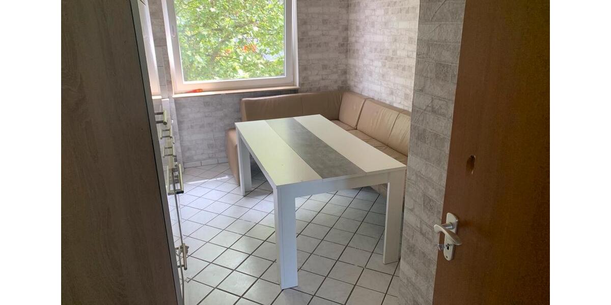 Etagenwohnung Gelsenkirchen - 3 Zimmer, 100 m&sup2;, 15&euro; | Angebot:24599560