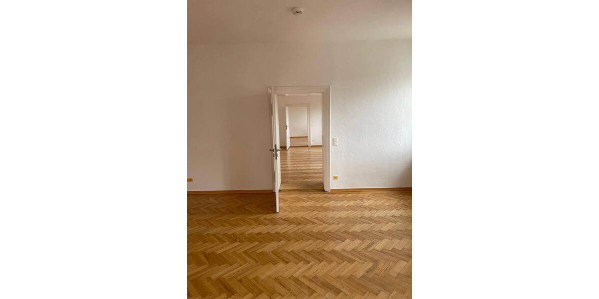 Etagenwohnung Bad Kötzting - 5 Zimmer, 143 m&sup2;, 887&euro; | Angebot:26067078