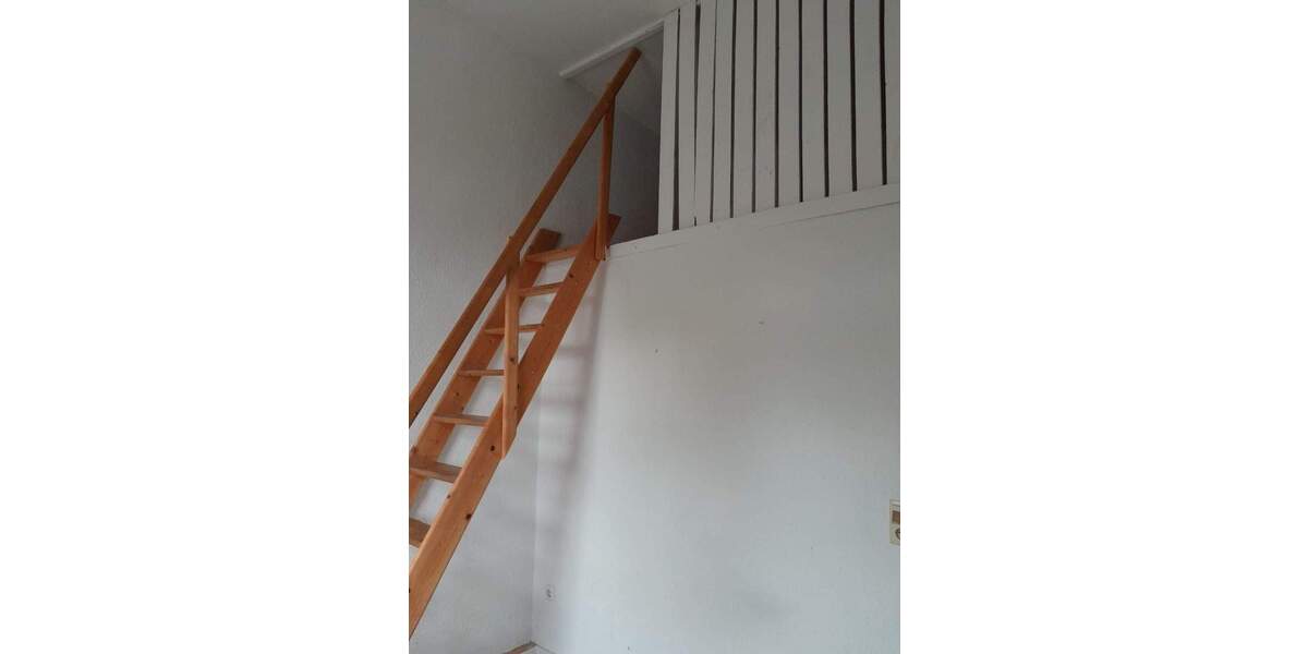 Terrassenwohnung Hof Innenstadt - 4 Zimmer, 70 m&sup2;, 430&euro; | Angebot:26128126