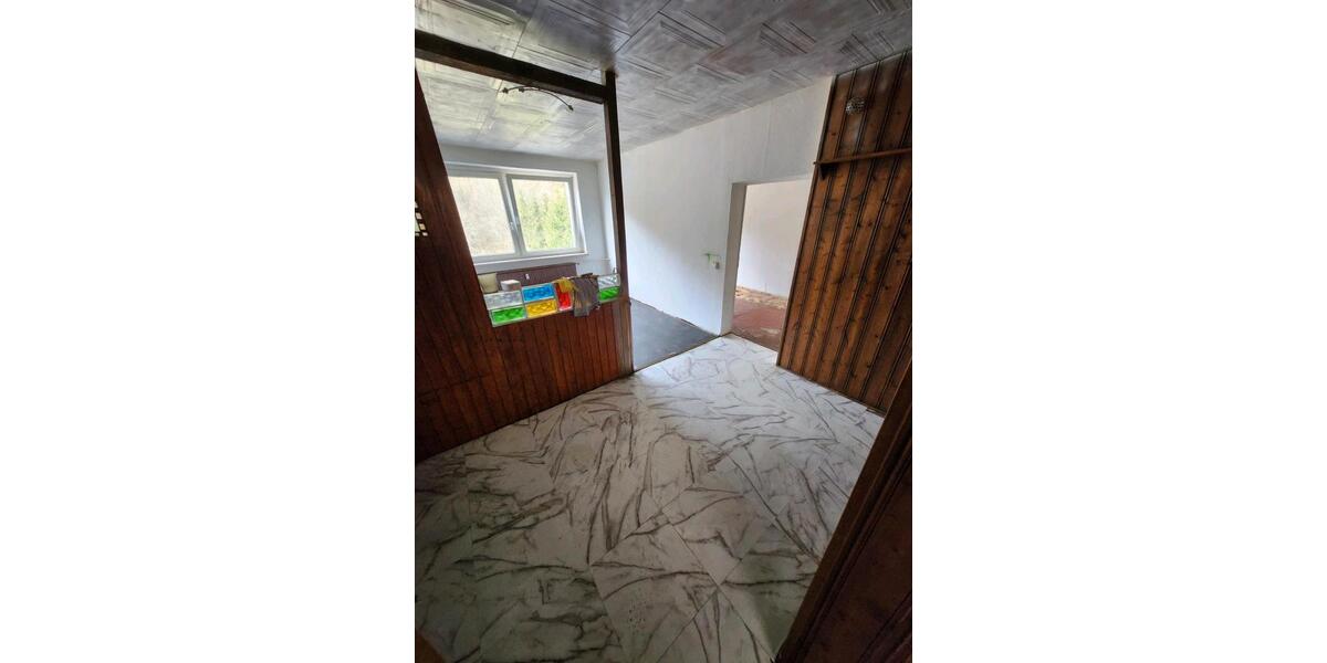 Etagenwohnung Schleusegrund - 4 Zimmer, 70 m&sup2;, 400&euro; | Angebot:21339407
