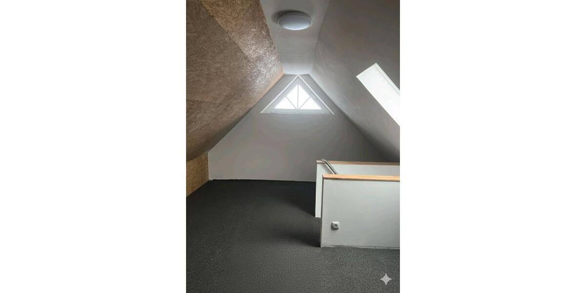 Dachgeschoßwohnung Dersum - 2 Zimmer, 80 m&sup2;, 640&euro; | Angebot:24363496