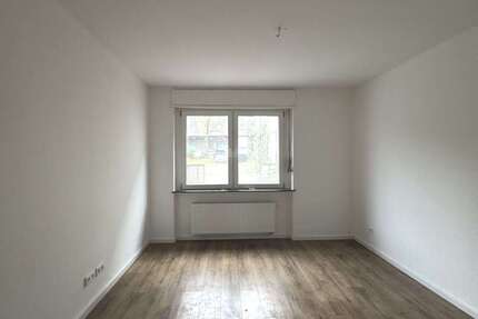Wohnung zum Mieten in Wuppertal 300 € 25 m² 1 zimmer