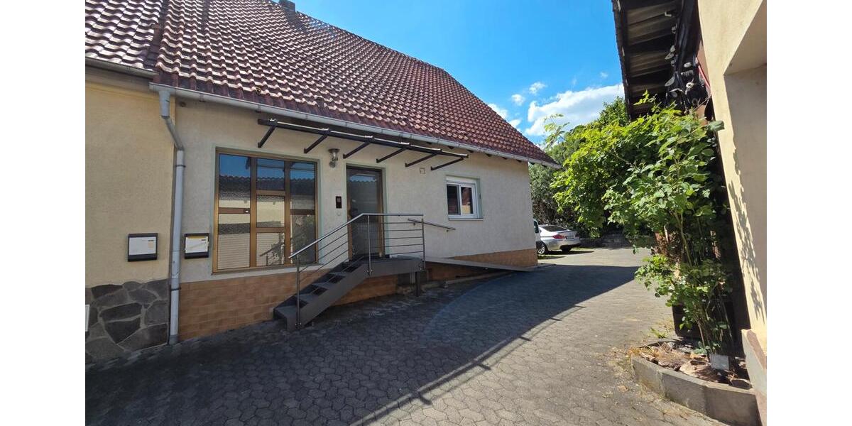 Einfamilienhaus Hohenroth - 3.5 Zimmer, 125 m&sup2;, 1.200&euro; | Angebot:26703967